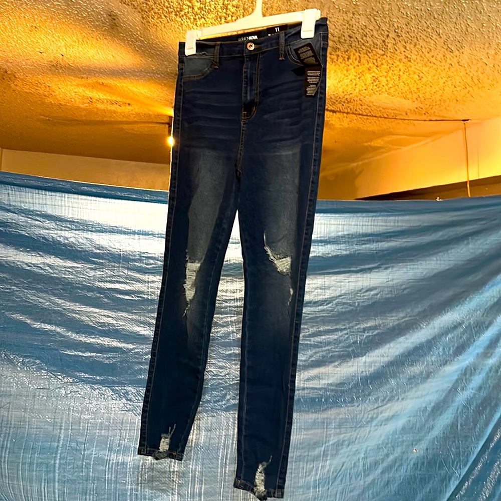 Fashion nova women’s blue jeans size 11